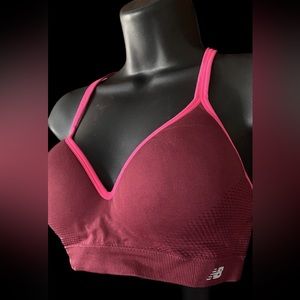 New Balance Red Wireless Slip-over, M. *P1042